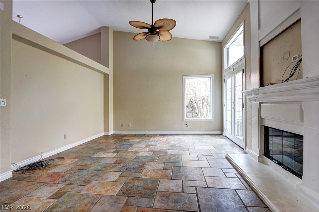 2108 Crestpoint Way - Photo 5
