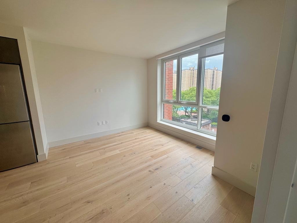 East 2nd Street - Photo 3