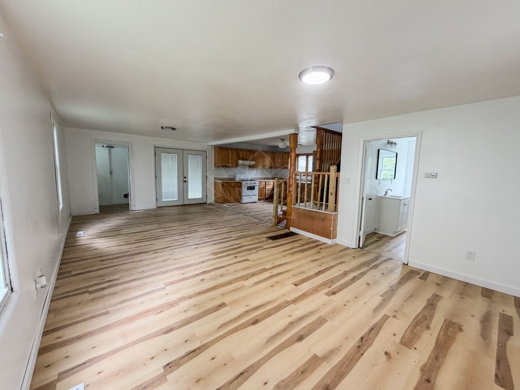 8 Temple Street - Photo 1