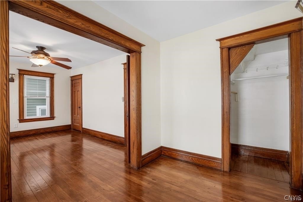 37 Niagara Street - Photo 16