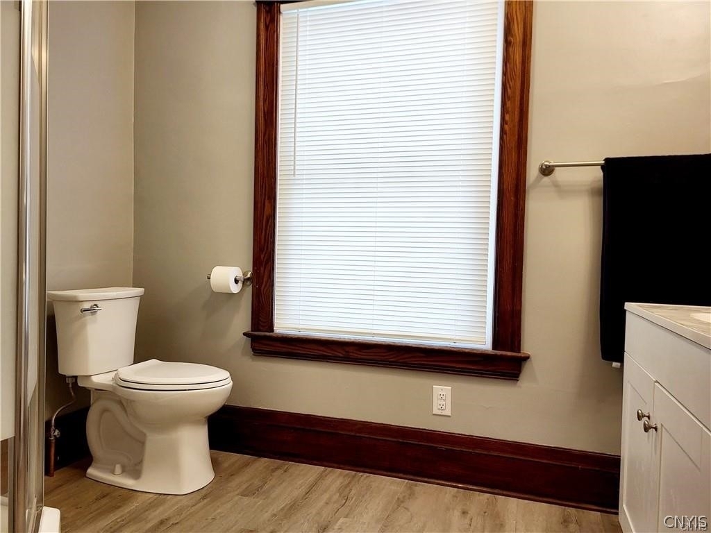 37 Niagara Street - Photo 13