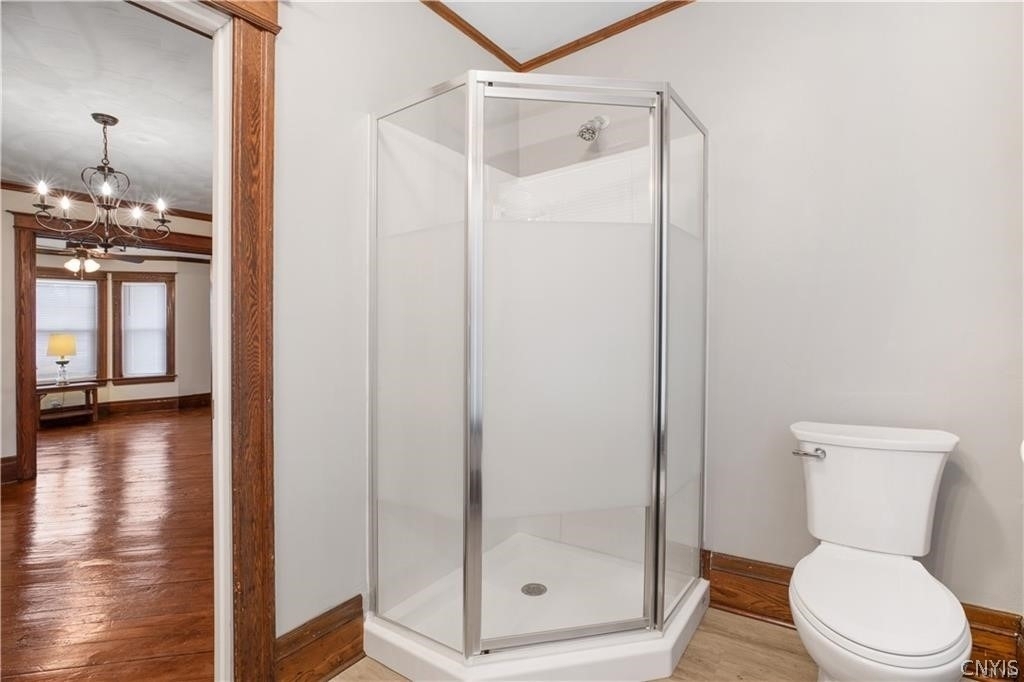 37 Niagara Street - Photo 14