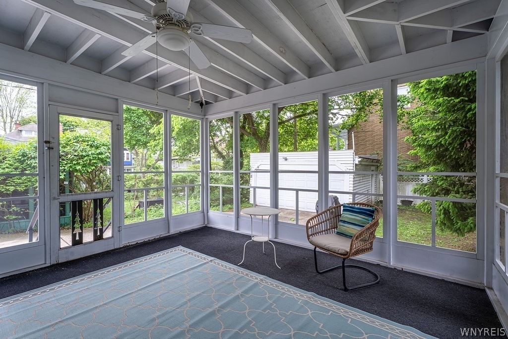 10 Summit Avenue - Photo 17