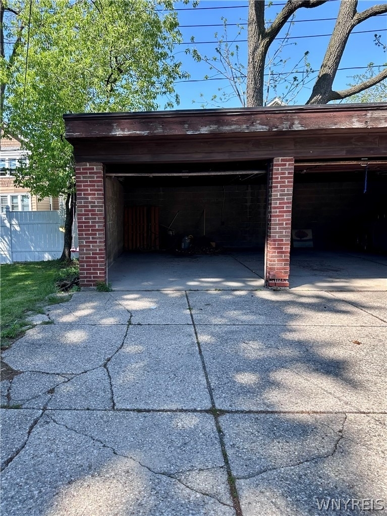92 Lasalle Avenue - Photo 14