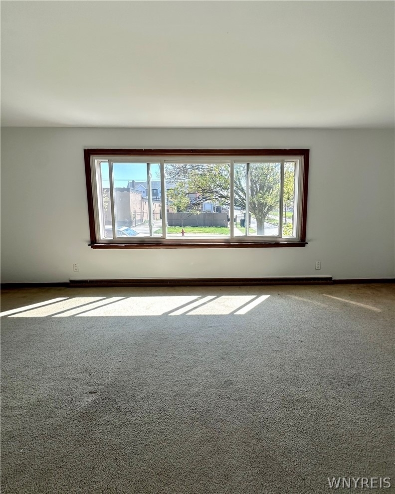 92 Lasalle Avenue - Photo 3