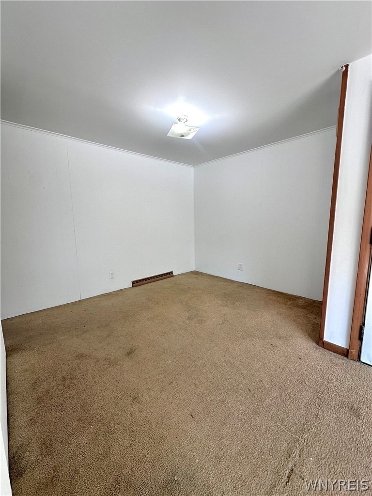 92 Lasalle Avenue - Photo 5