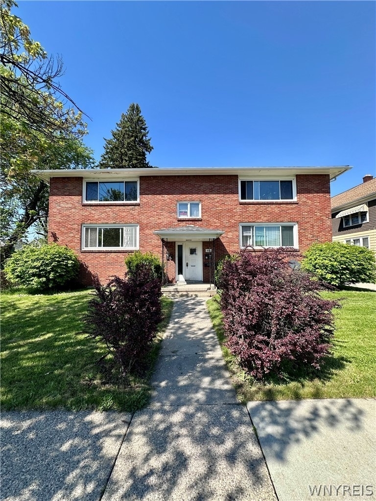 92 Lasalle Avenue - Photo 0