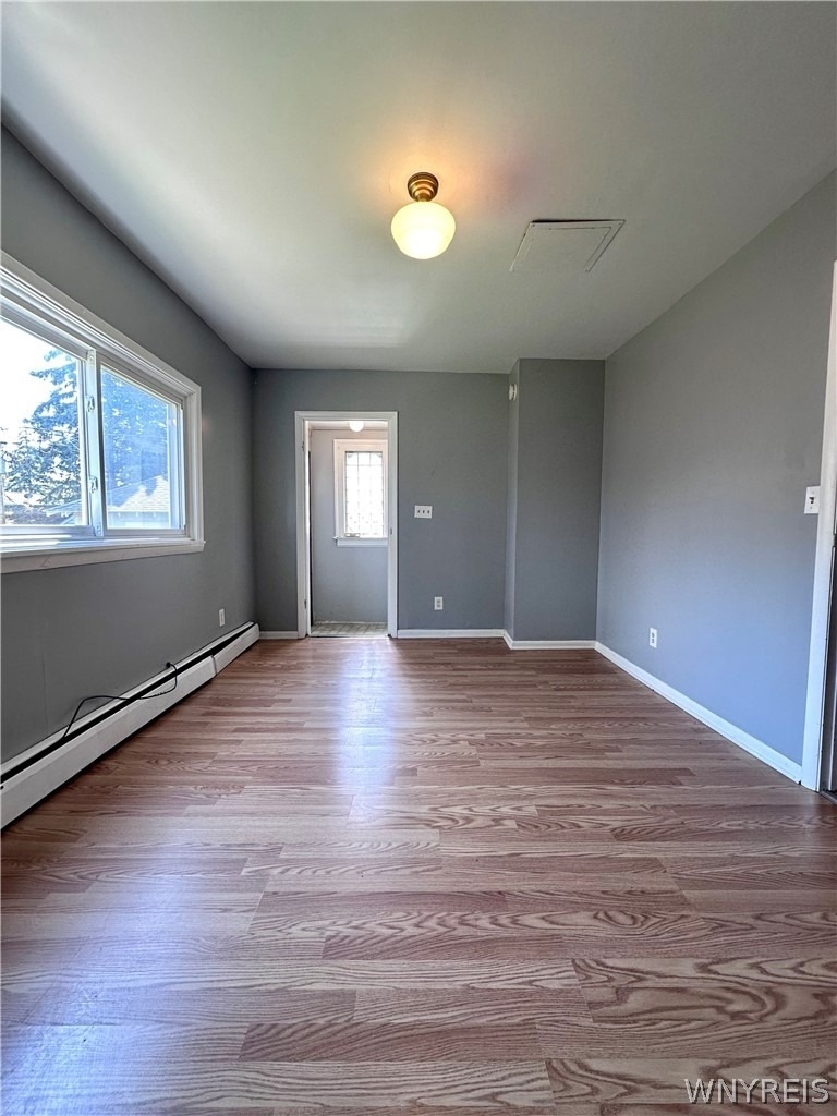 688 Columbus Parkway - Photo 2