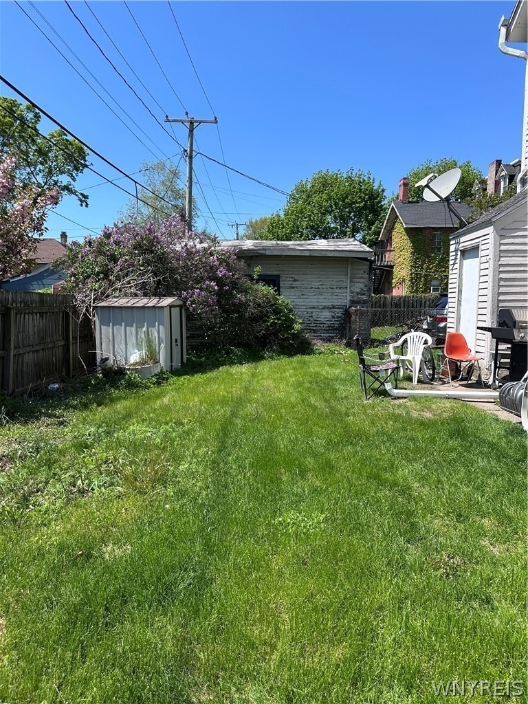 688 Columbus Parkway - Photo 11