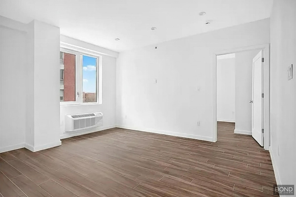 906 East New York Avenue - Photo 3