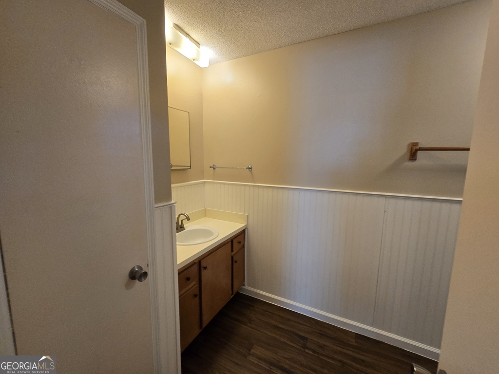 403 E Lawnwood Avenue - Photo 22