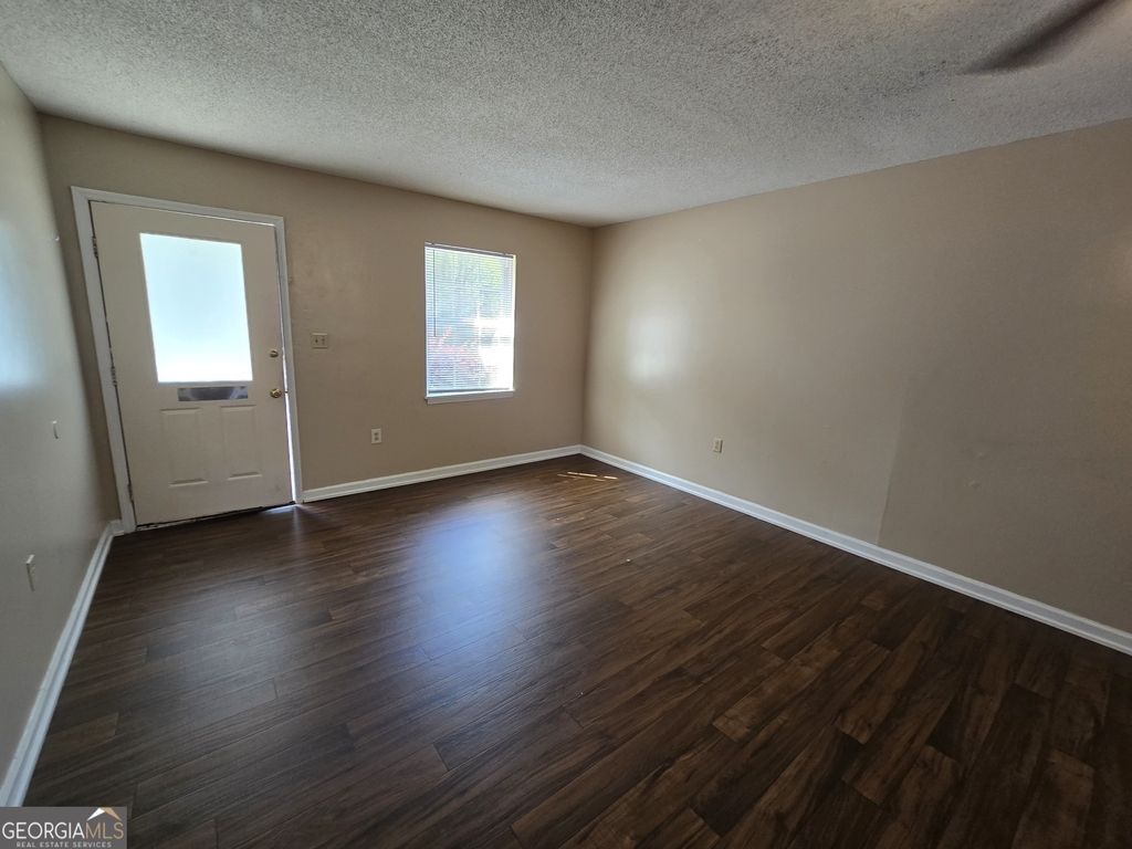 403 E Lawnwood Avenue - Photo 7