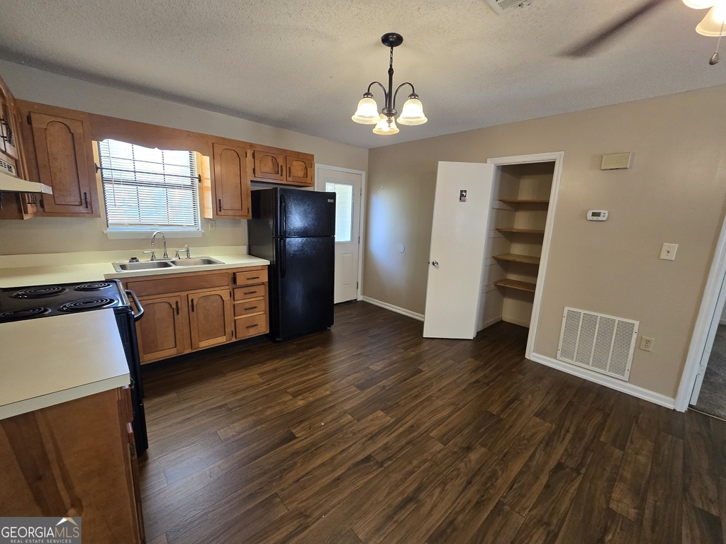 403 E Lawnwood Avenue - Photo 8