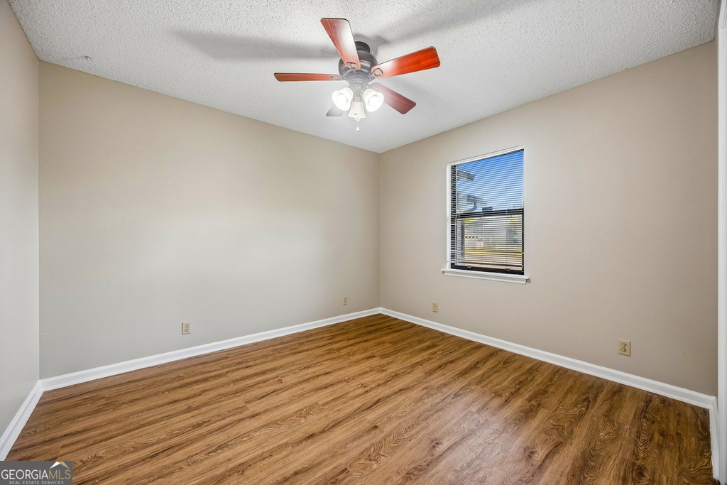 132 Woodvalley Drive - Photo 37