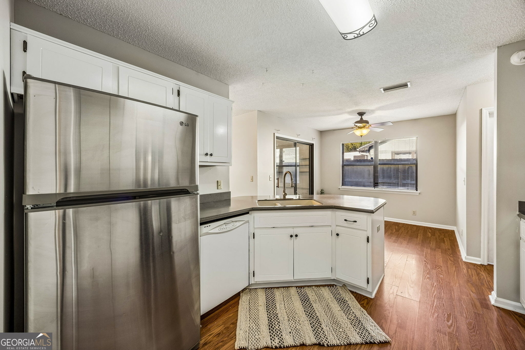 132 Woodvalley Drive - Photo 20