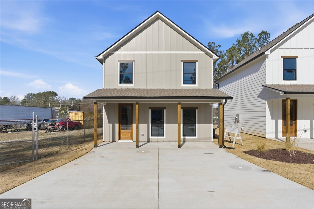 105 Carroll Circle - Photo 0