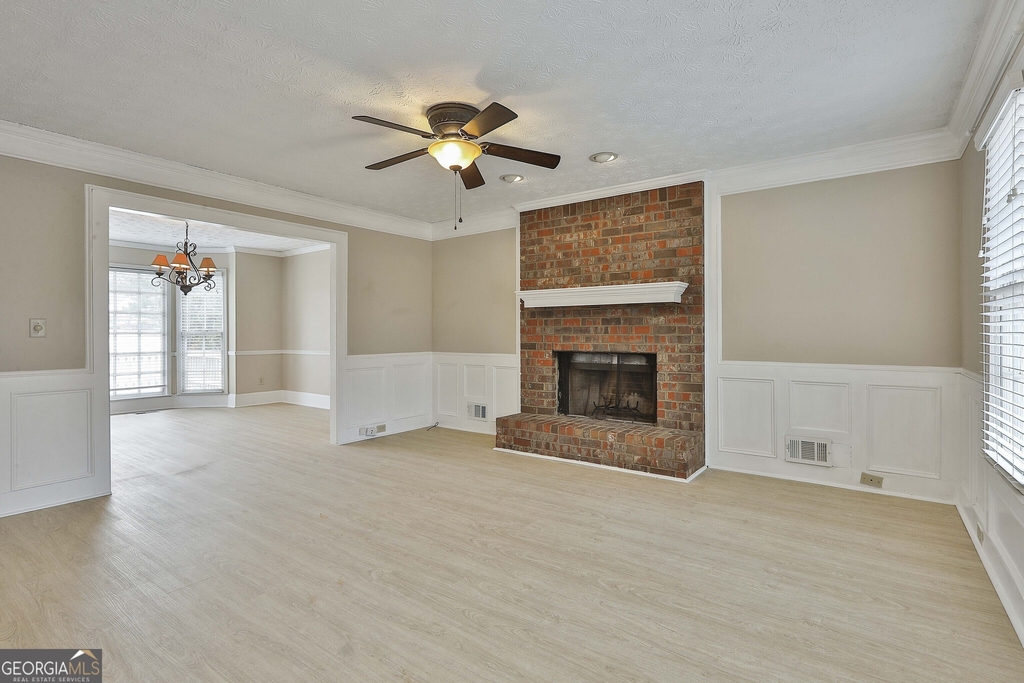 544 Sullivan Road - Photo 5
