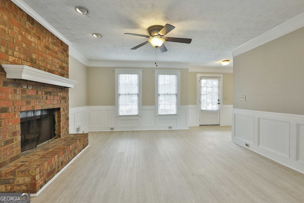 544 Sullivan Road - Photo 7
