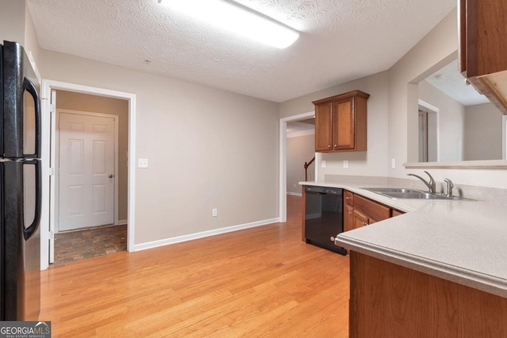 2020 Briar Creek Court - Photo 9