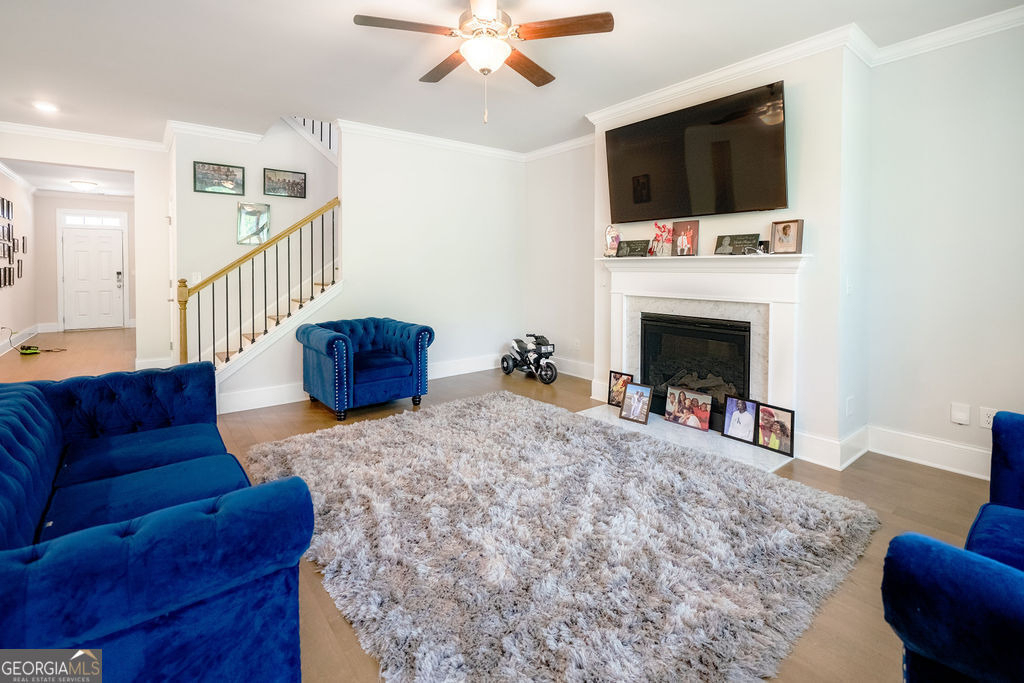 337 Caledonia Court - Photo 3
