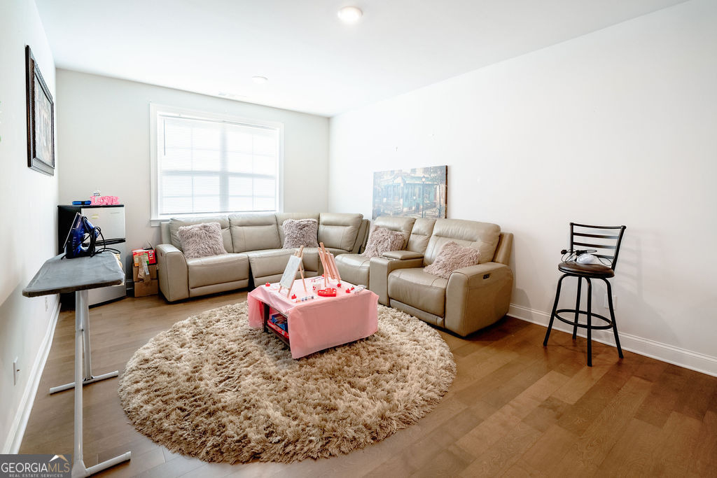 337 Caledonia Court - Photo 8