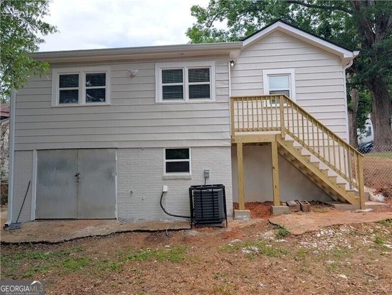 1377 Pine Avenue - Photo 19