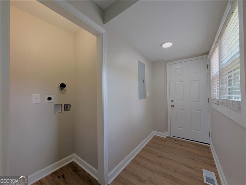 1377 Pine Avenue - Photo 7