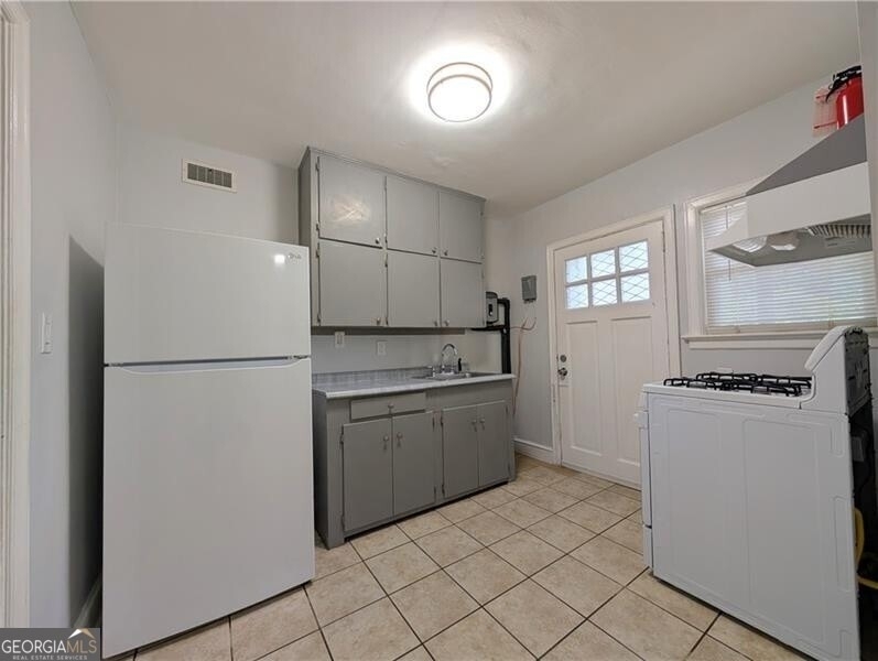 1761 John Calvin Avenue - Photo 6