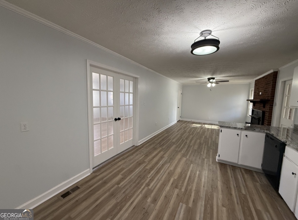 1612 Knox Street - Photo 24