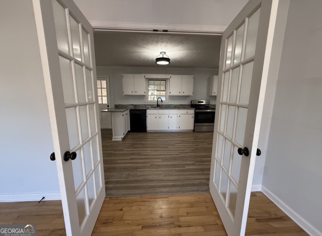 1612 Knox Street - Photo 14