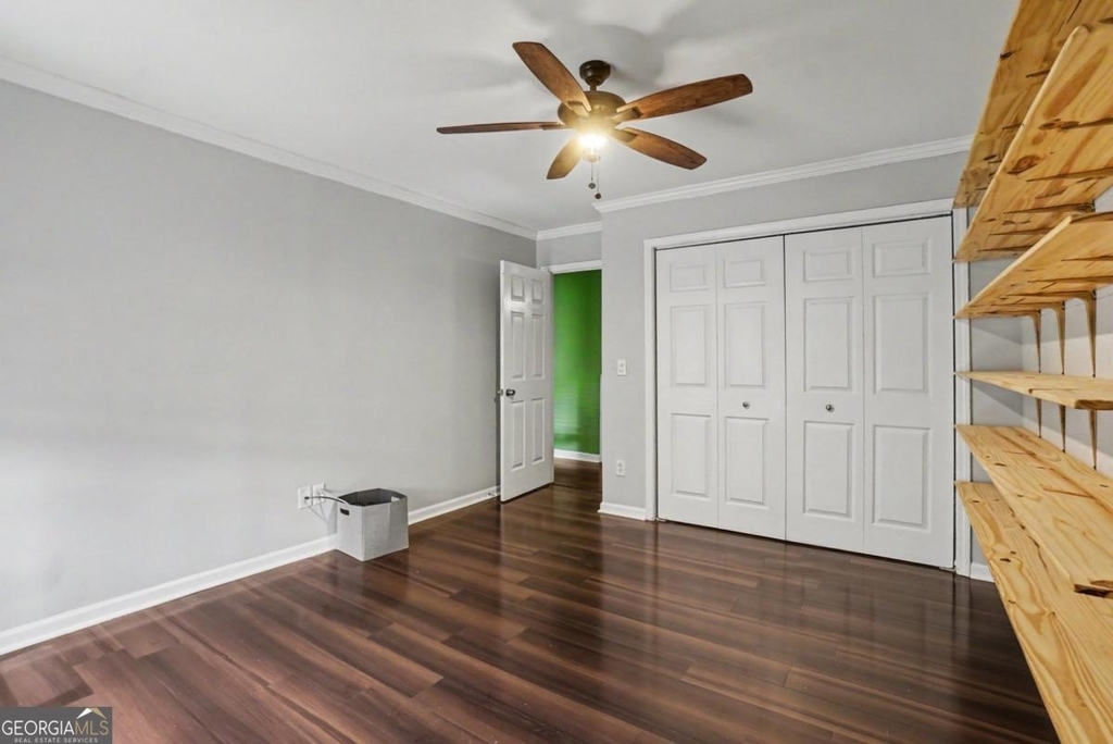 1006 Creatwood Circle Se - Photo 11
