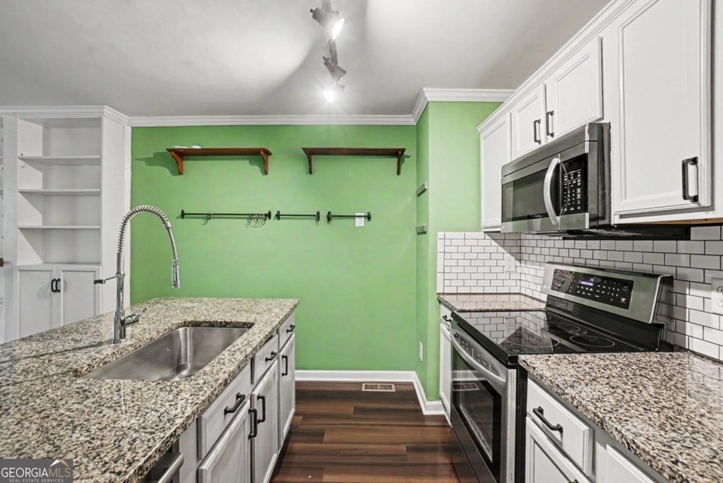 1006 Creatwood Circle Se - Photo 9