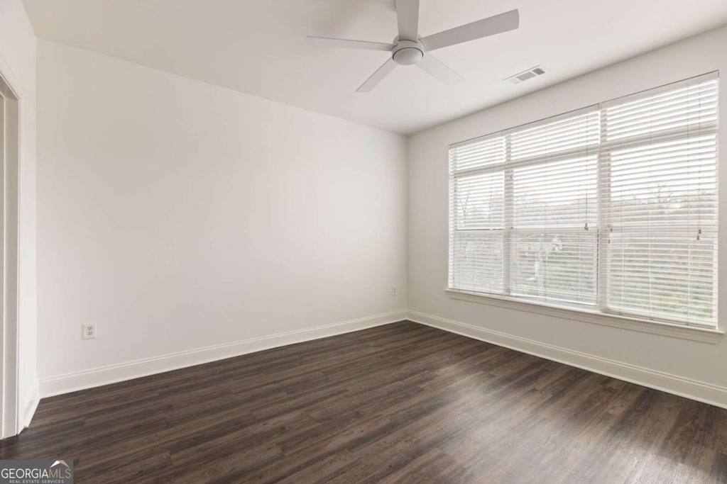 840 United Avenue Se - Photo 15