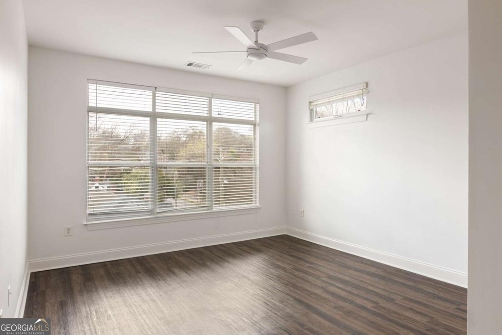 840 United Avenue Se - Photo 10