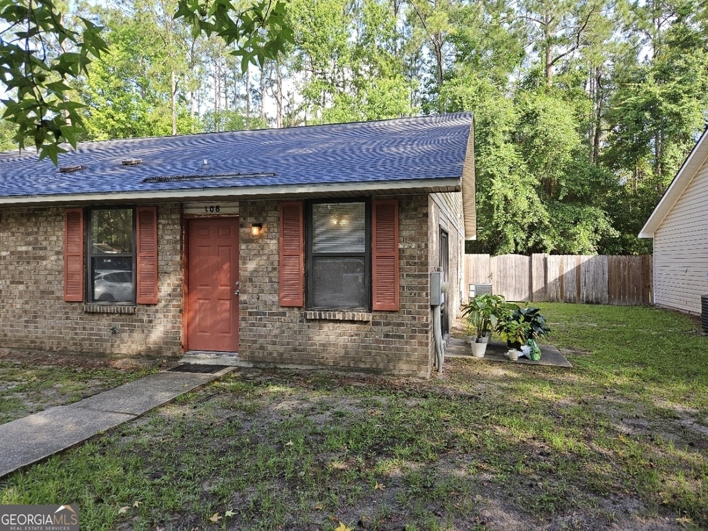 108 E Lakemont Drive - Photo 2