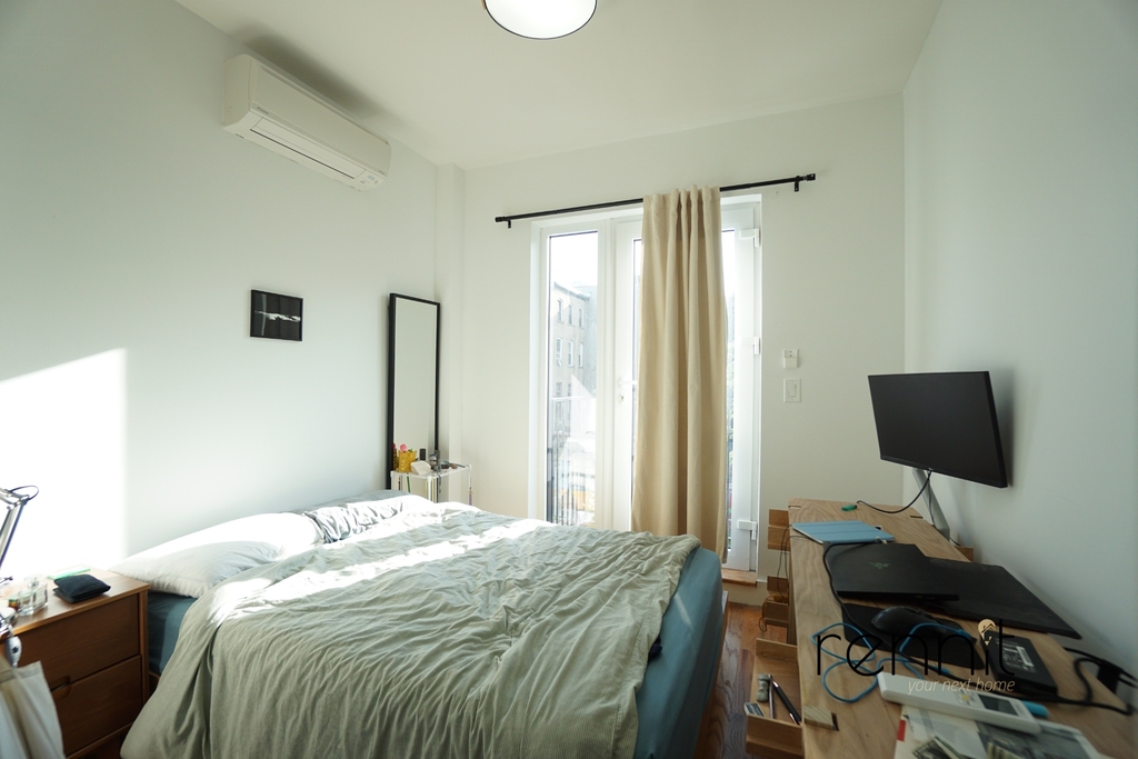 1196 Bedford Avenue - Photo 7