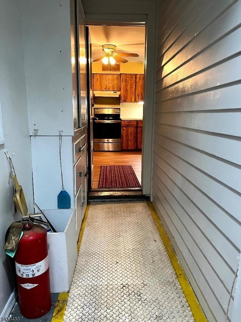 30 Fowler St - Photo 6