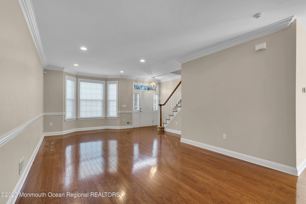 143 Shinnecock Drive - Photo 4