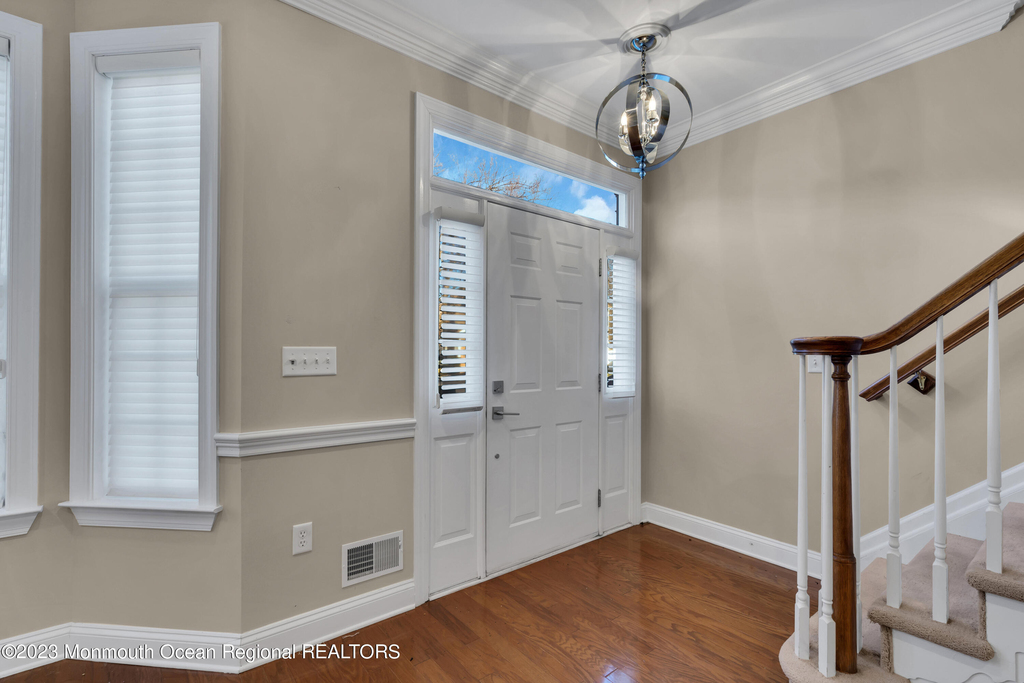 143 Shinnecock Drive - Photo 3