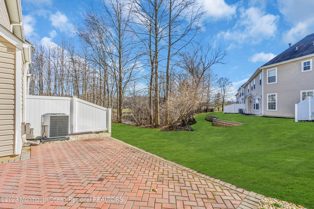 143 Shinnecock Drive - Photo 24