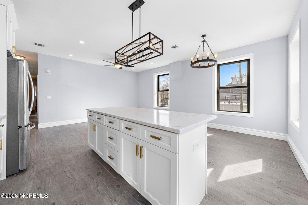 160 Monmouth Street - Photo 13