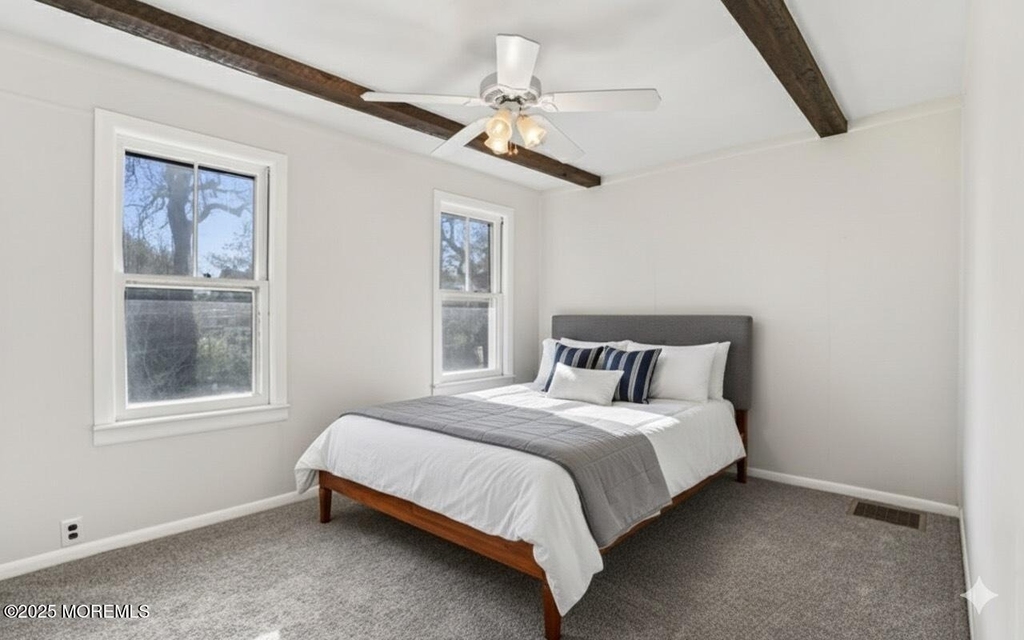 555 Cedar Avenue - Photo 4