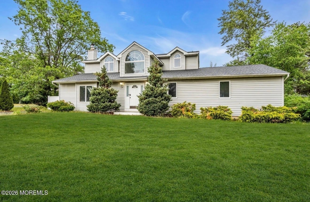 1112 Larchmont Street - Photo 2