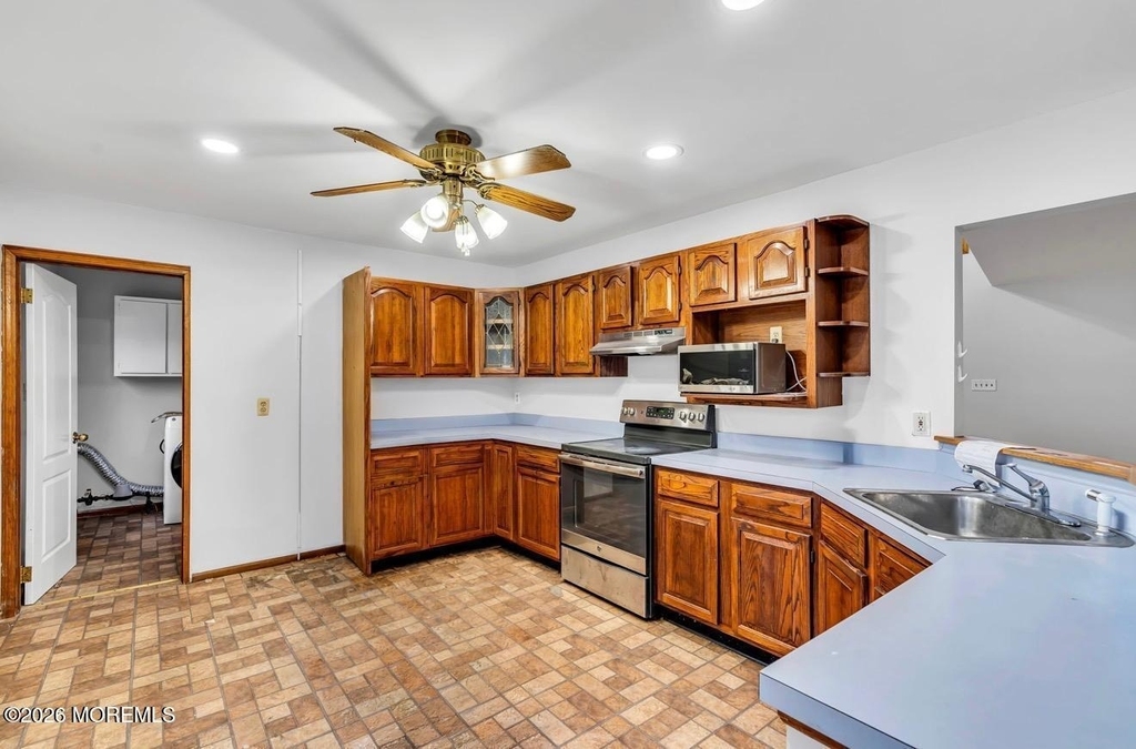 1112 Larchmont Street - Photo 9