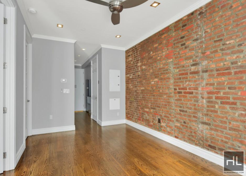 East 13th Street - Photo 2