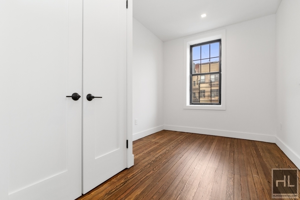 Claremont Avenue - Photo 2