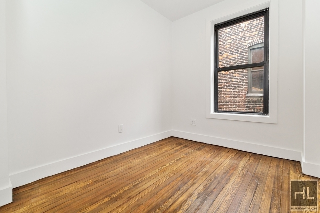 Claremont Avenue - Photo 1