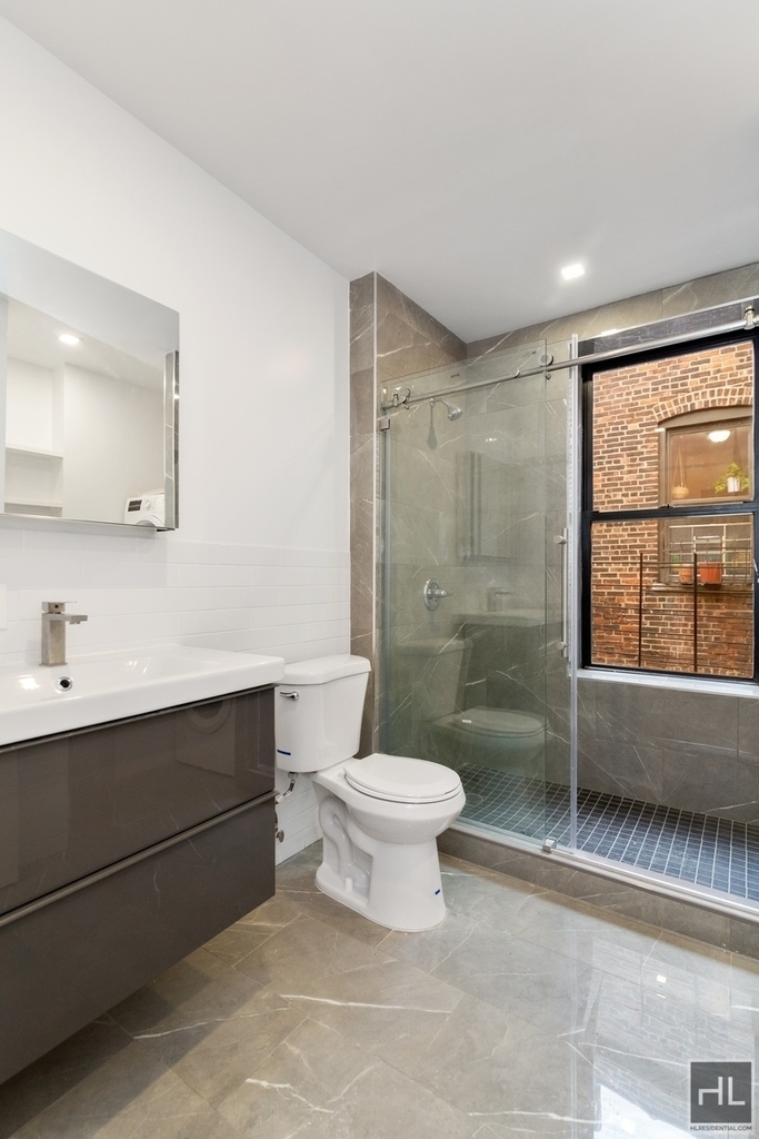 Claremont Avenue - Photo 5