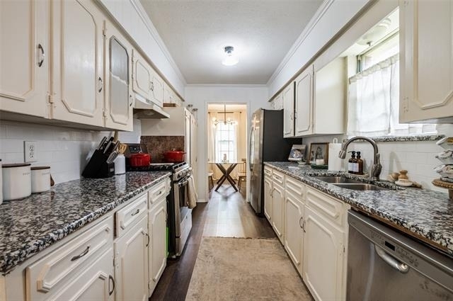 937 Ferncliff - Photo 3