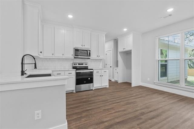 508 W Johnson Street - Photo 2
